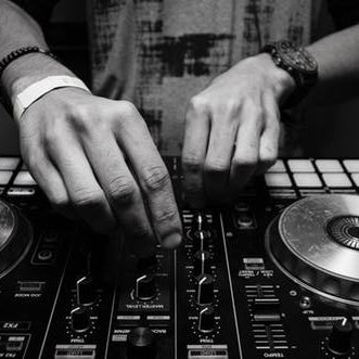 Going Into Your First DJ Gig - Rock and Soul DJ Equipment and Records