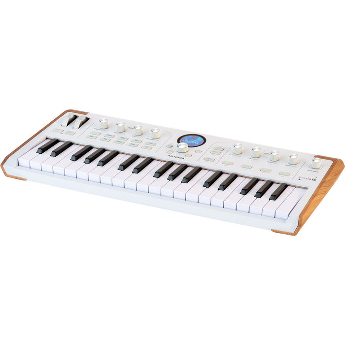 Arturia AstroLab 37 Avant-garde stage keyboard