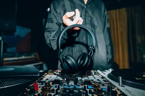 Aiaiai TMA-2 DJ Wireless High Isolation Professional DJ Headphones, Black (Open Box)