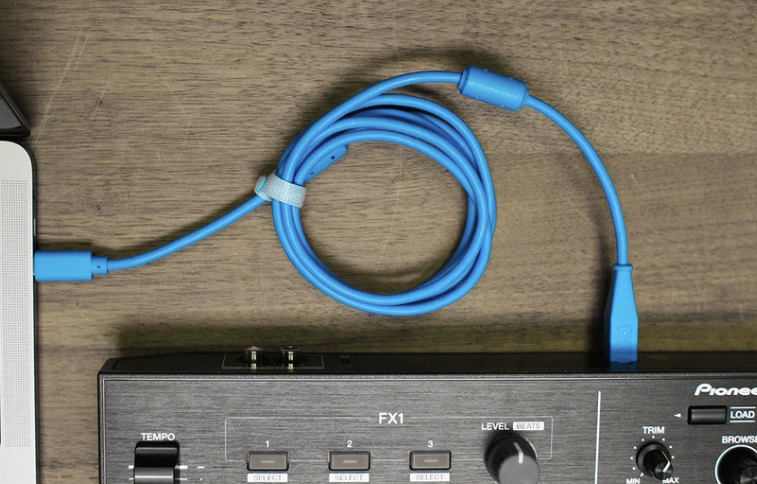 DJ TechTools Chroma Cables USB-C to USB-B Cable, Blue