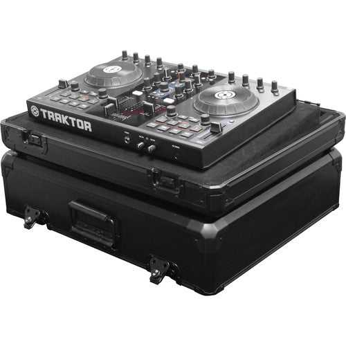 Native Instruments TRAKTOR KONTROL S4 MK3 + Odyssey KDJC2BL Black Krom DJ Controller Case